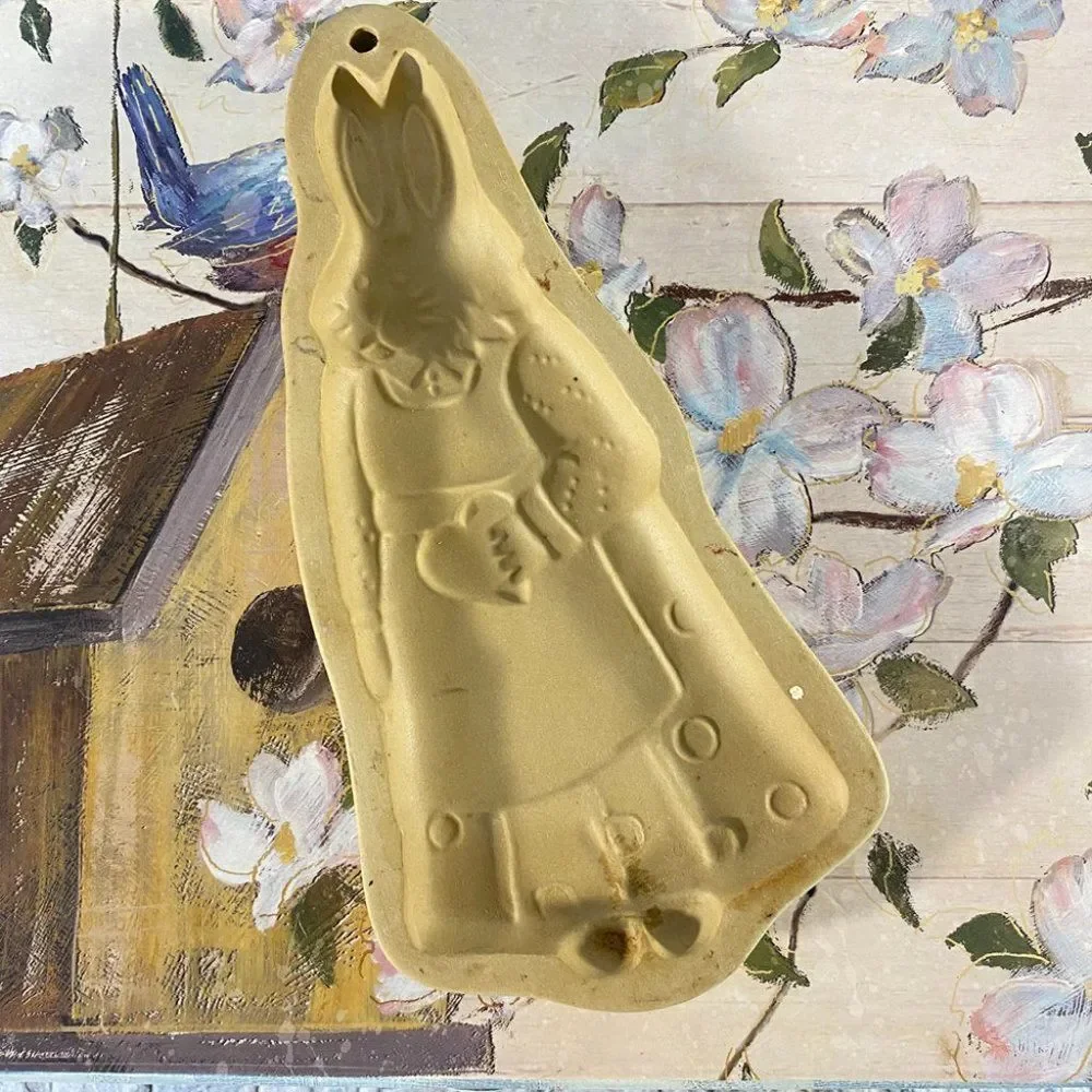 Brown Bag Cookie Art Vintage 1989 Momma Rabbit Mold Farmhouse Decor